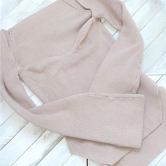 Sweetheart neckline, ribbed sweater, with loose sleeves - Picture 2 of 4